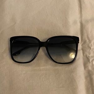 Victoria Beckham VB610S Sunglasses